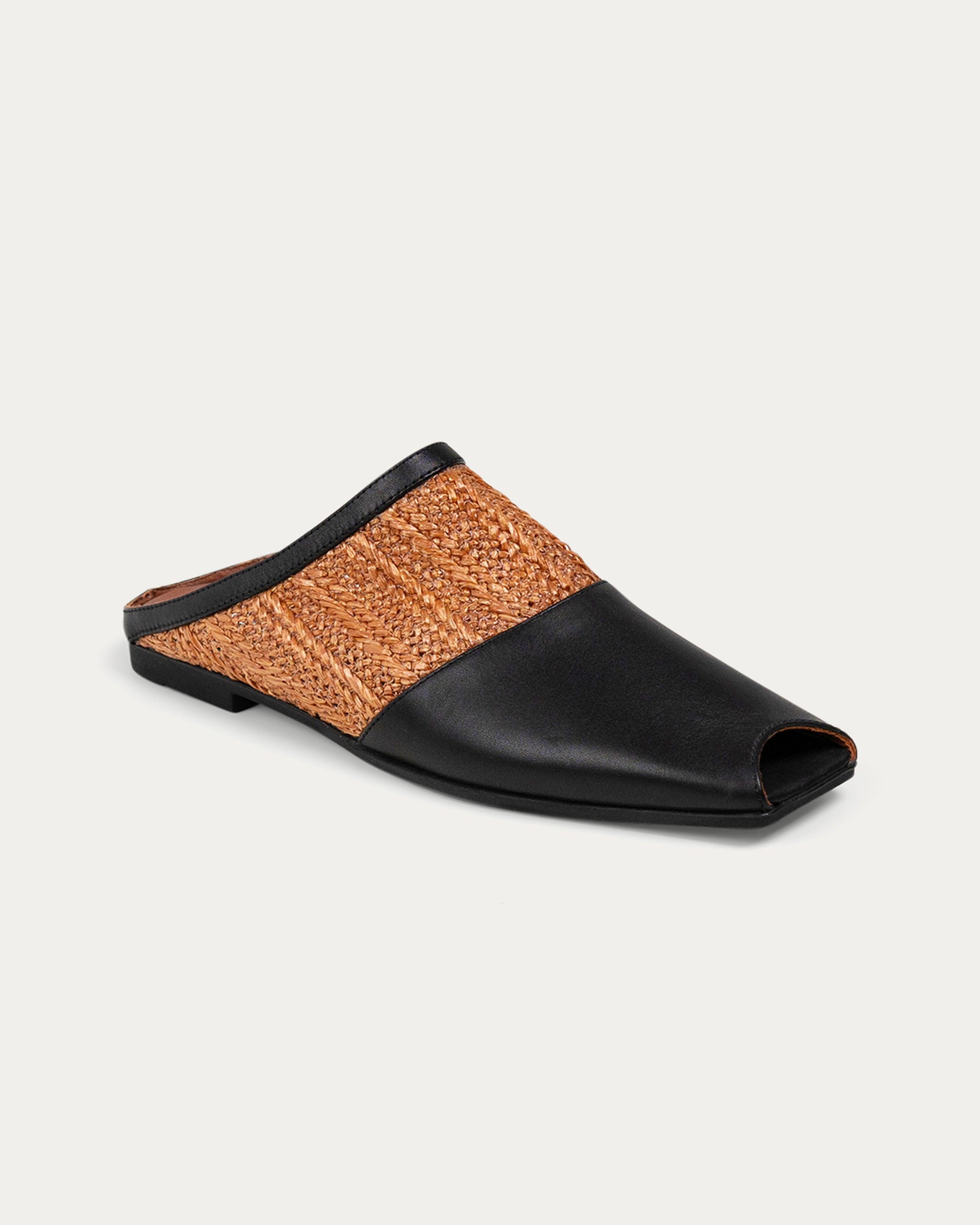 Clara black- mule- THUNA - Kuwait - shoes