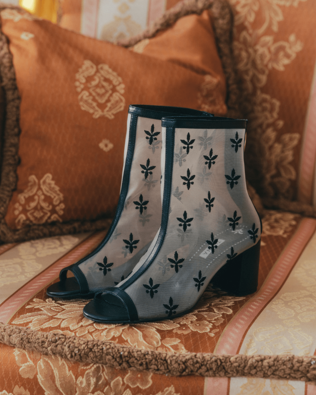 Veila black heel - heel - THUNA