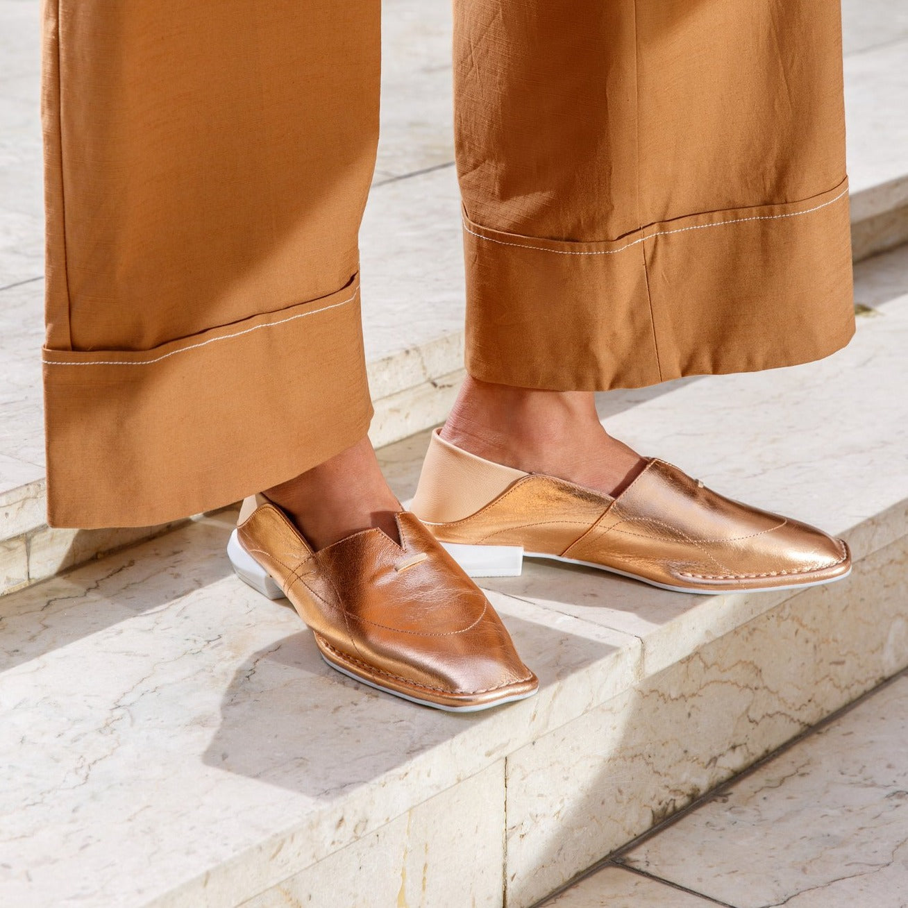Mens rose 2025 gold loafers