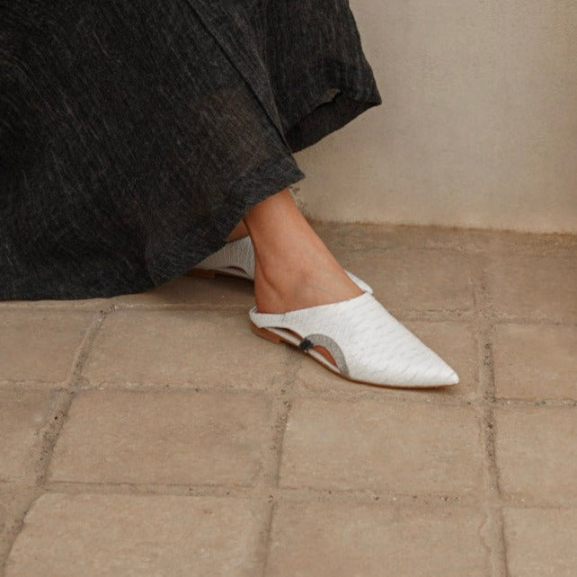 Mamba white mule