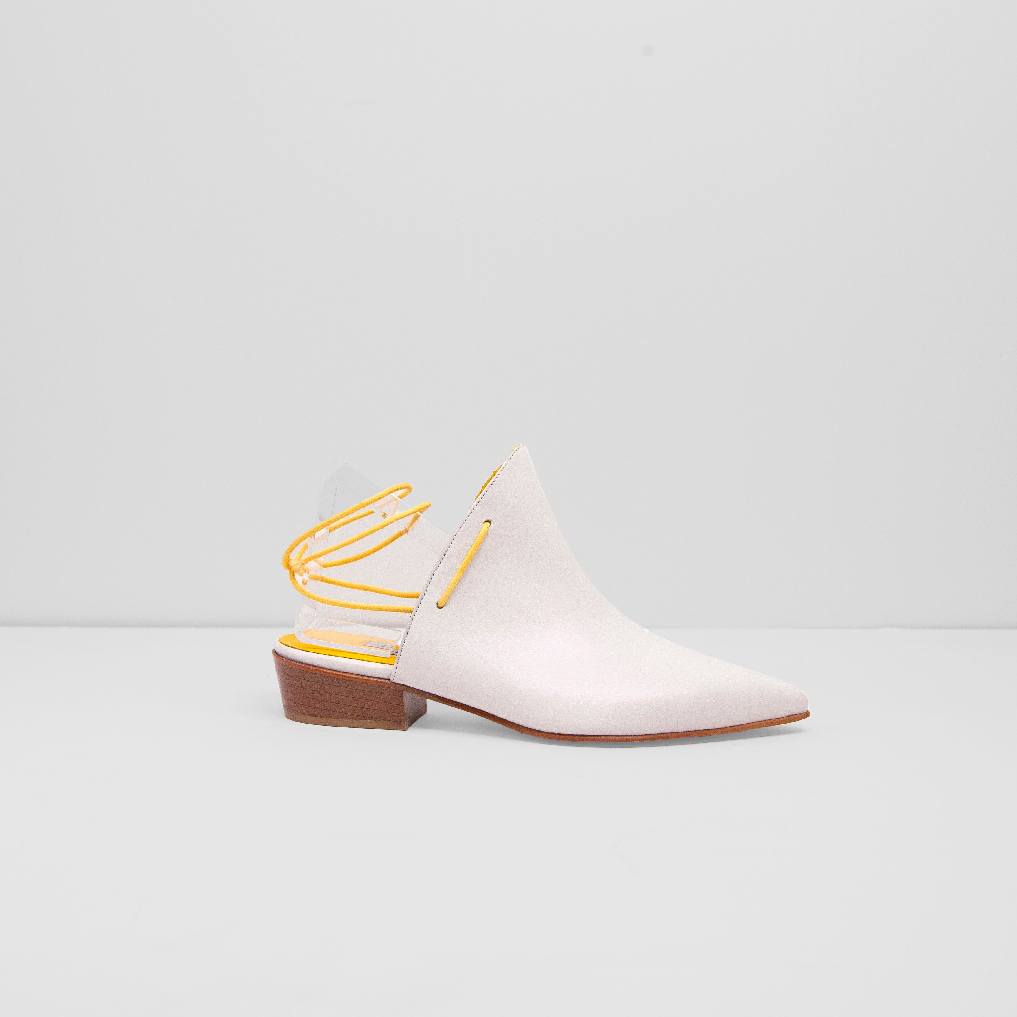 Nawa cream sandal - THUNA