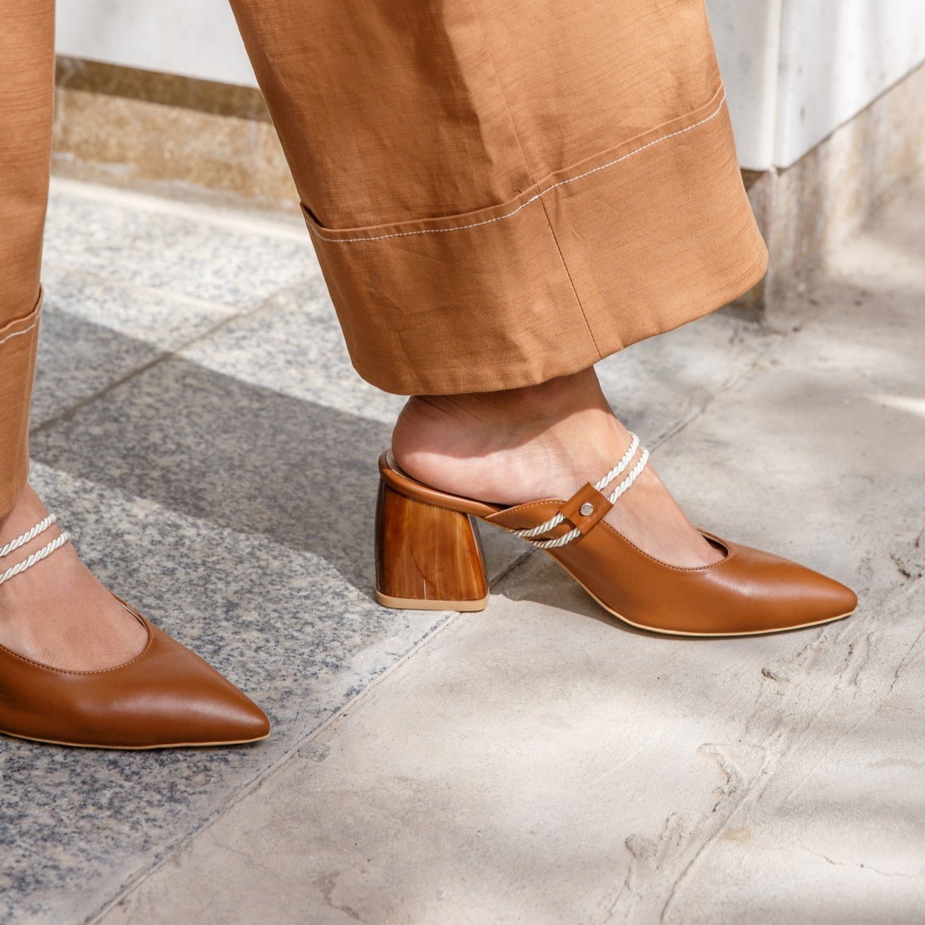 Sofana tan heel - THUNA