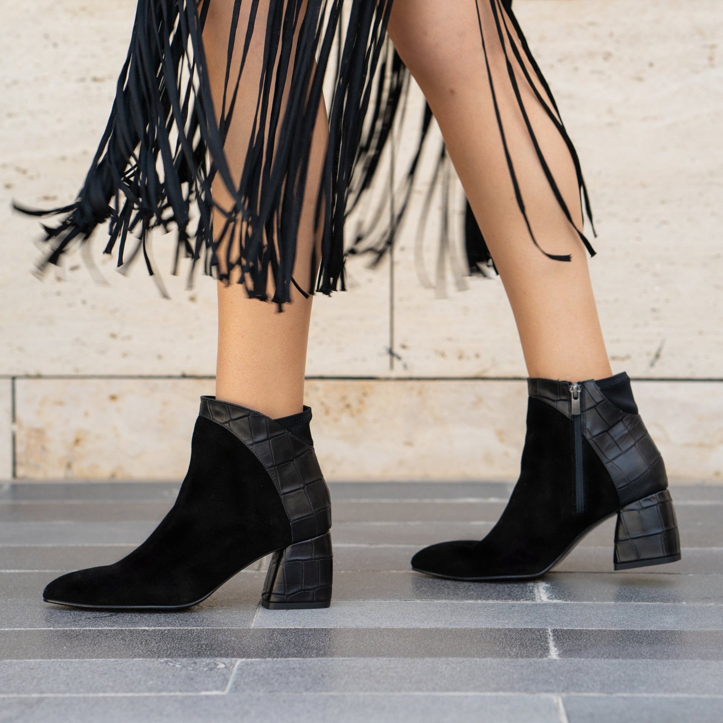 Talia black heel boot