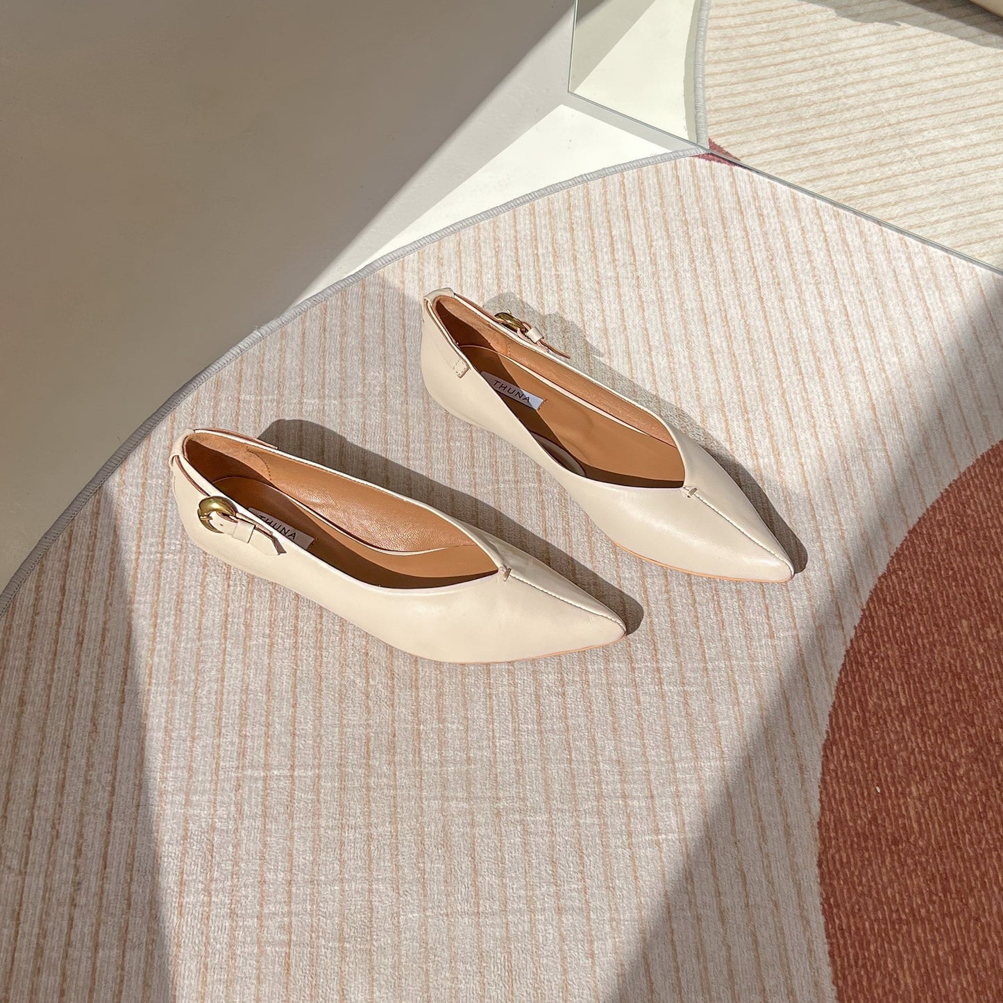 Aram beige loafer