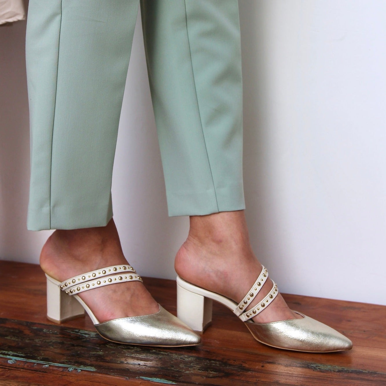 Riyana gold heel
