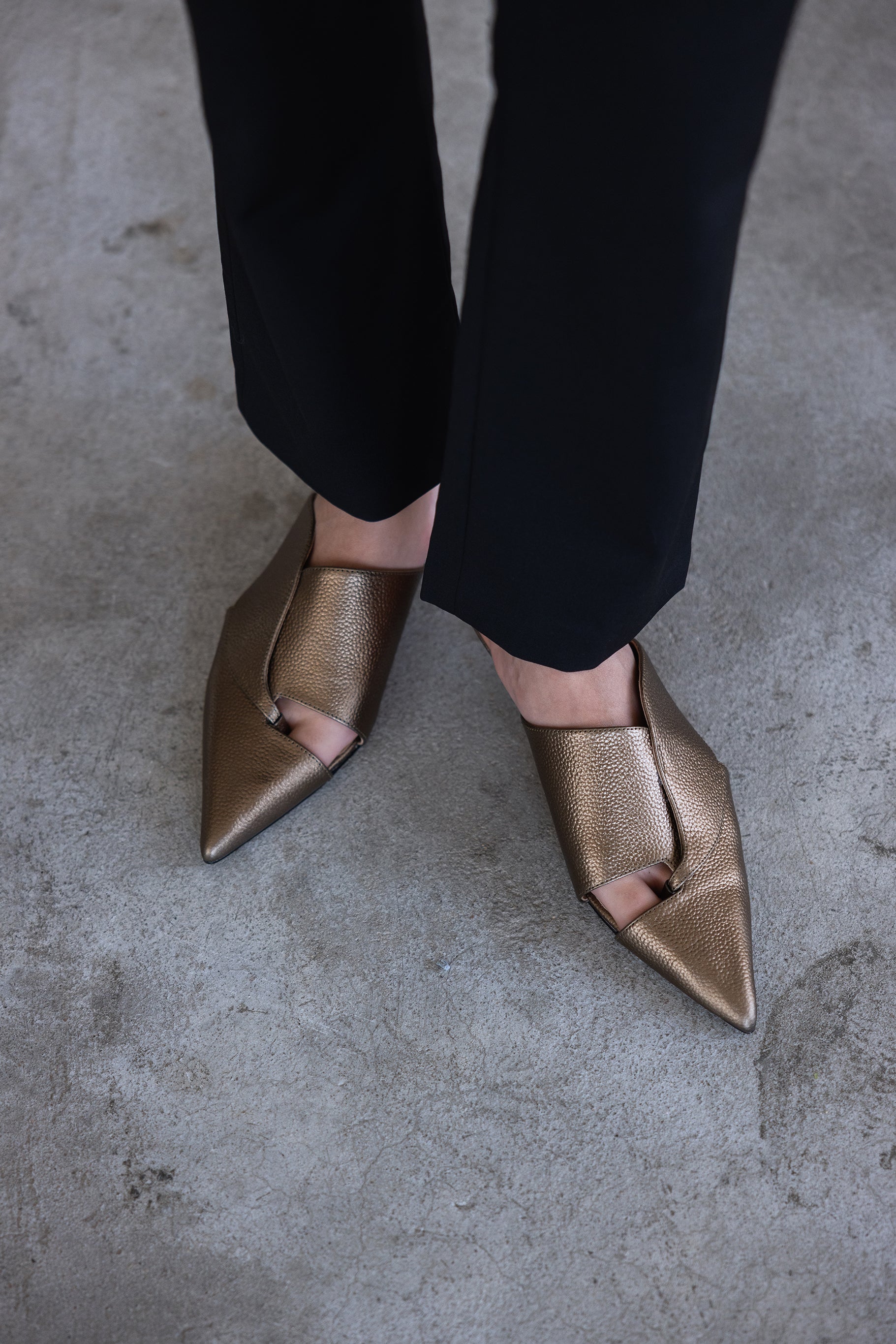 Bronze metallic slip-on shoe Kuwait Luxury heels - KSA Heels 