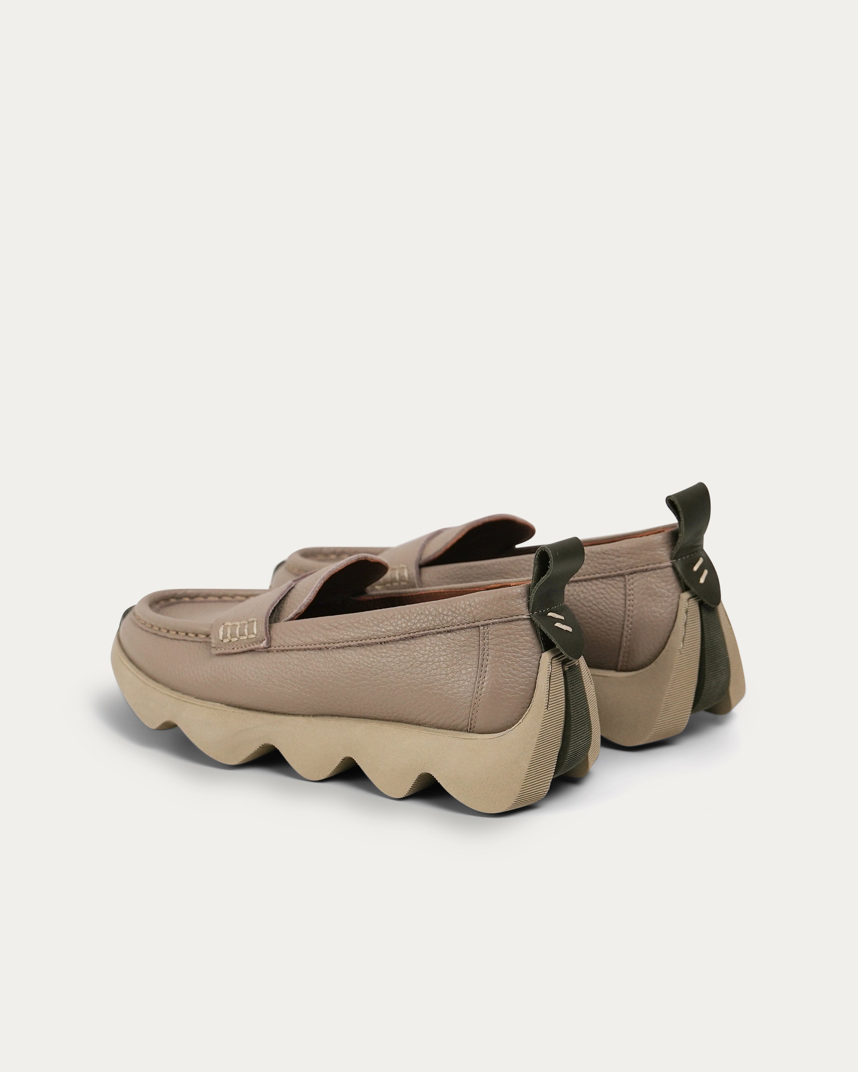 Dahlia olive loafer