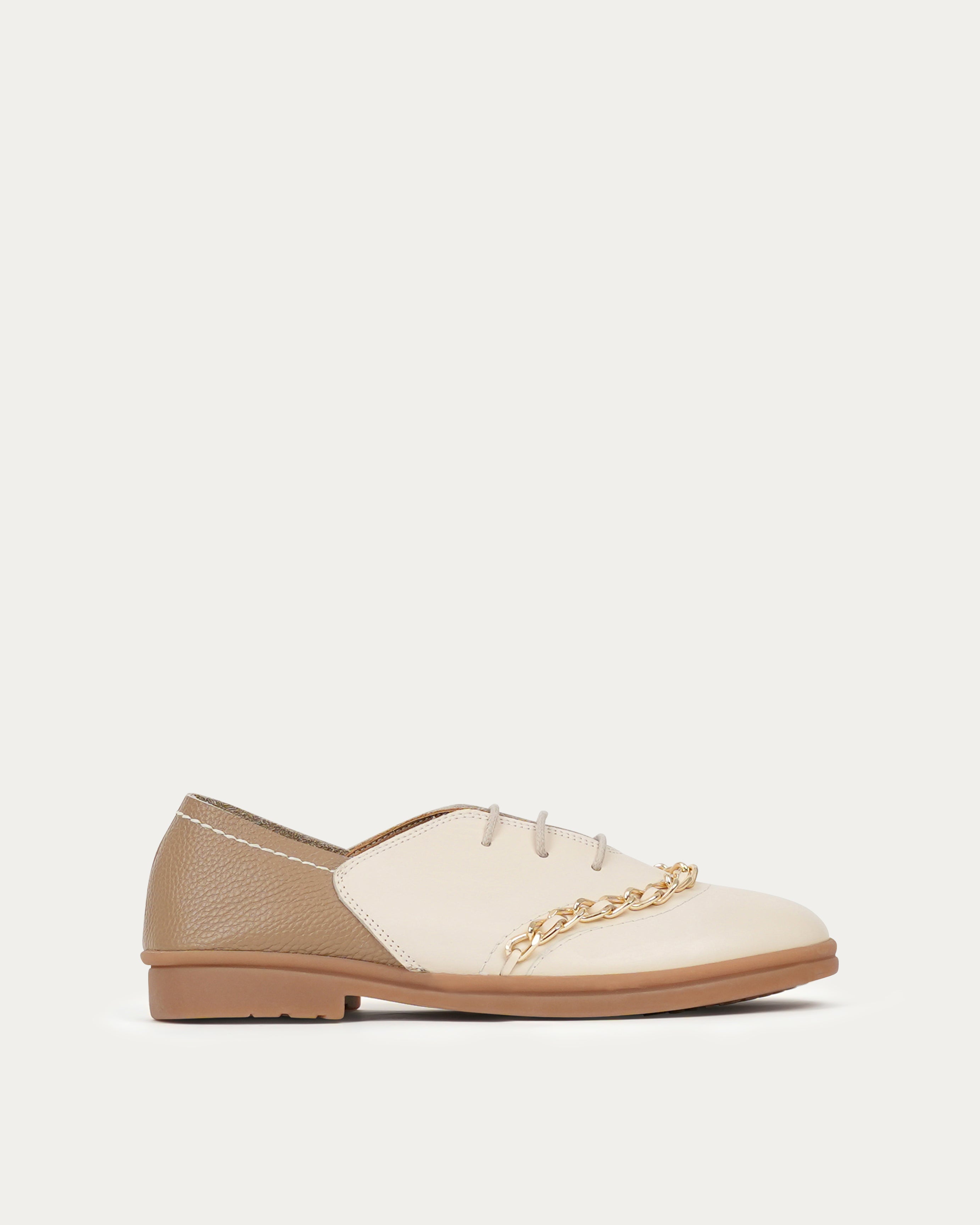 Dora beige oxford