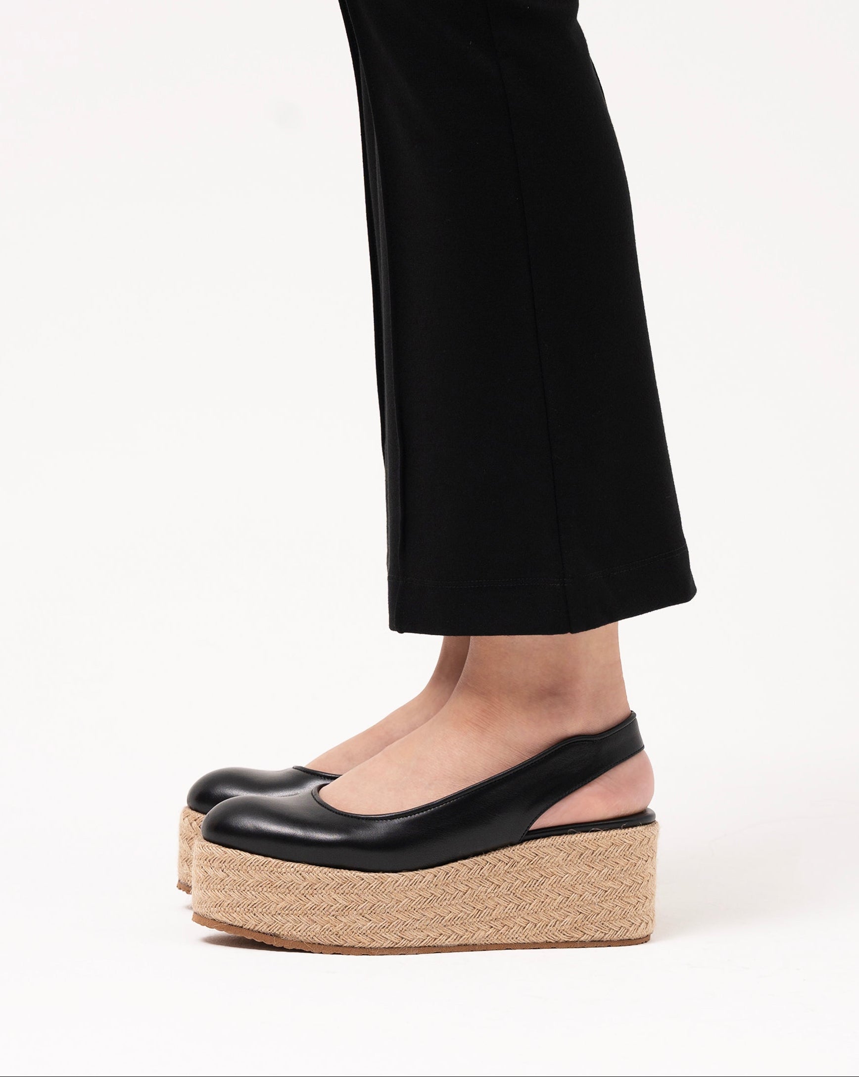 Jade black platform