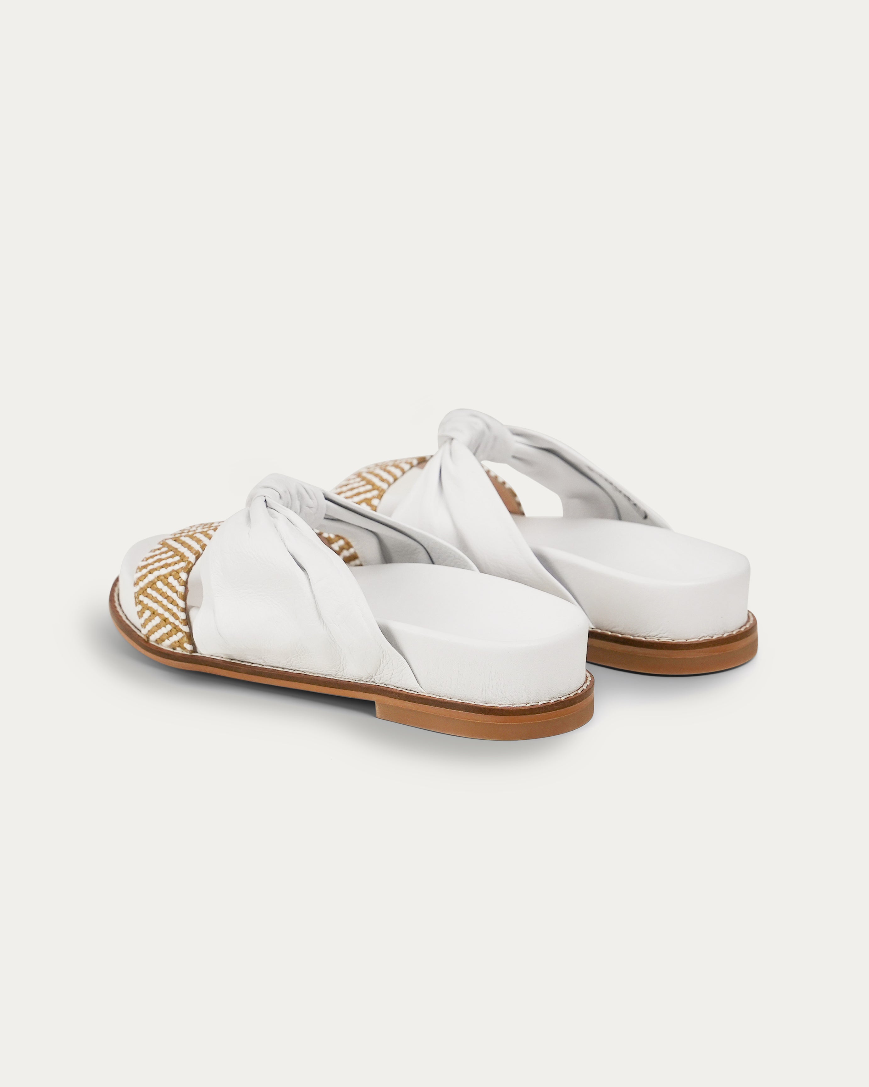 Jawan white knot slipper - THUNA