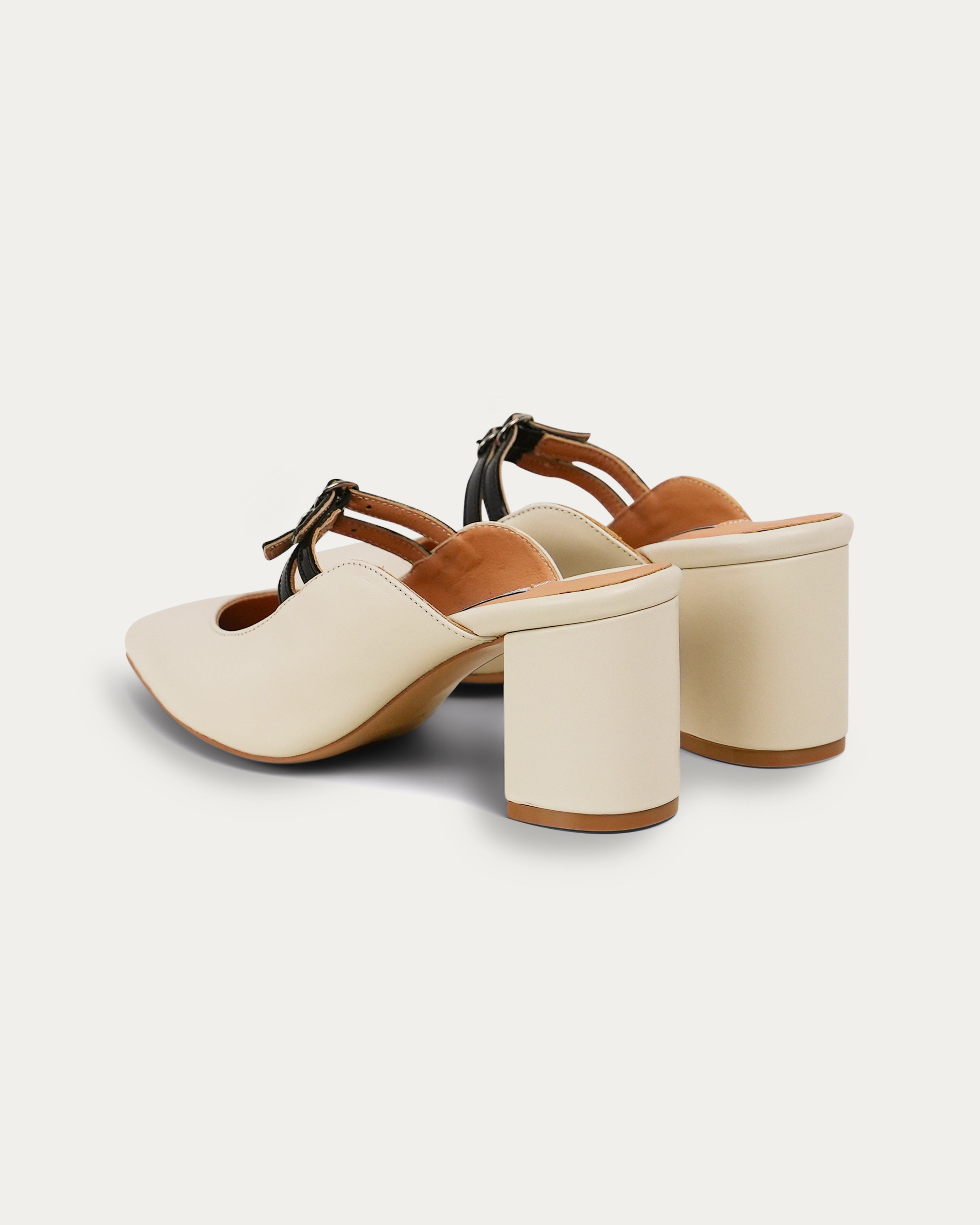 Lora cream heel