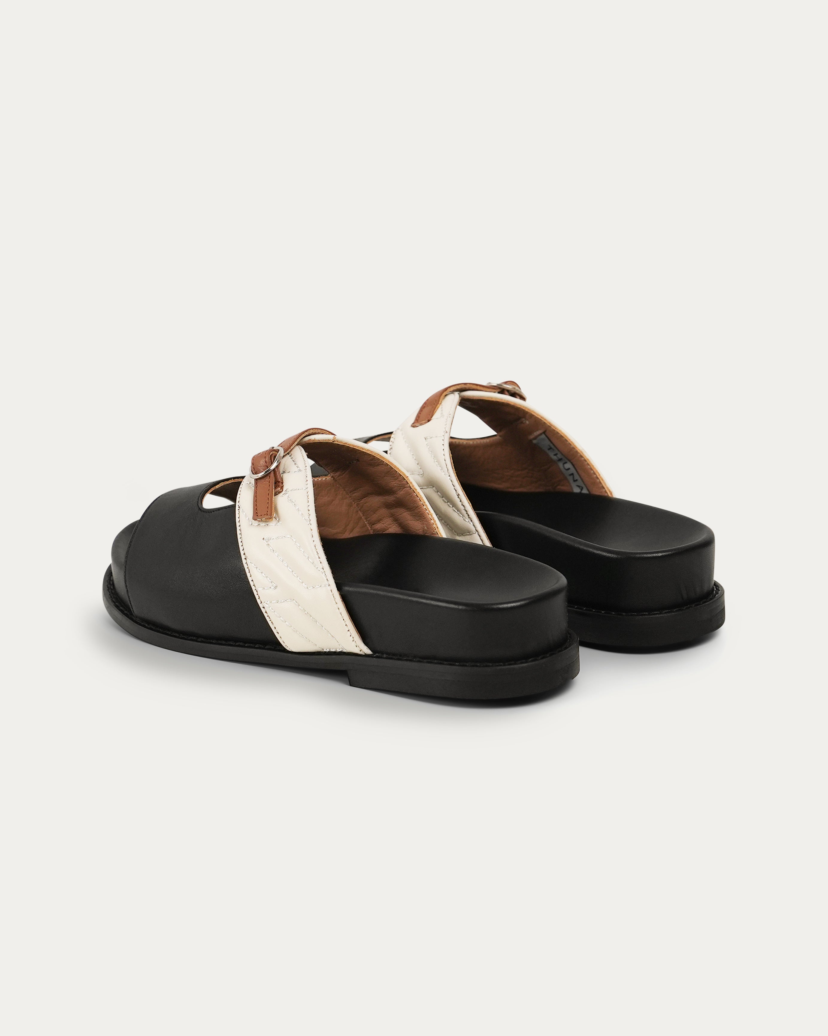 Luna black slipper - THUNA