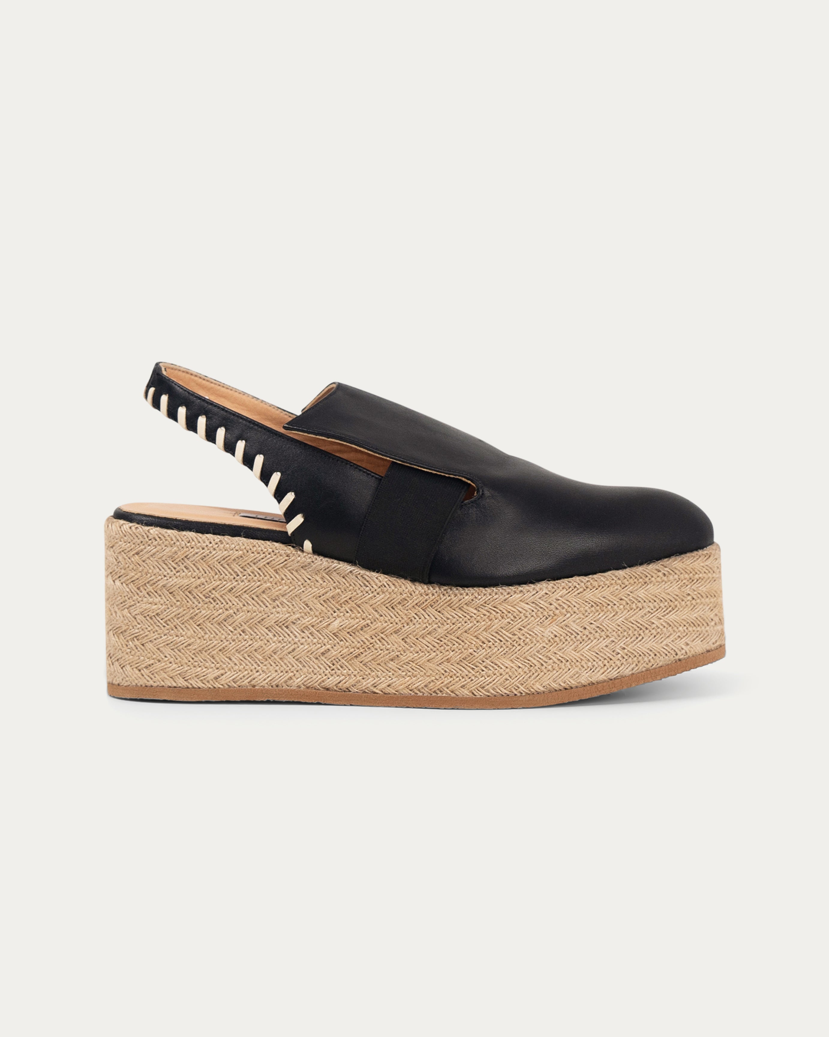 Manara black platform