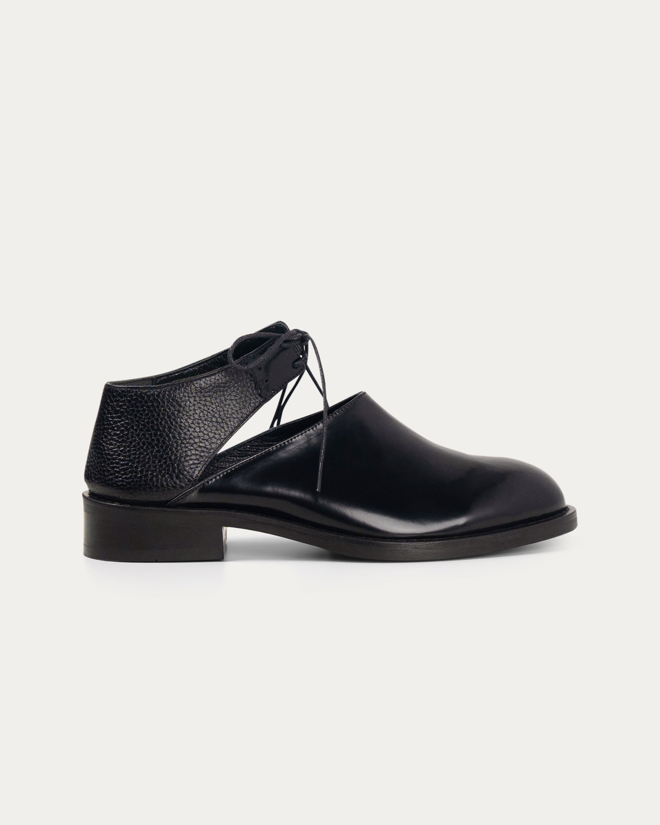 Nina black oxford - THUNA