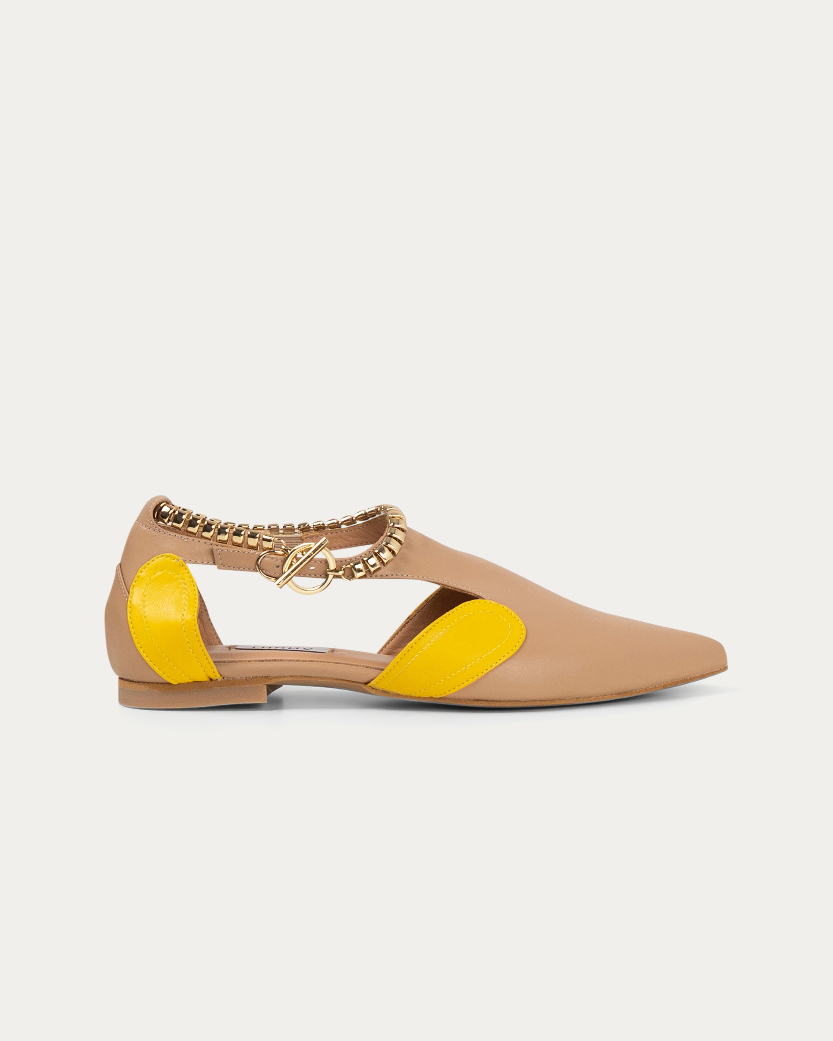 Nuwair beige sandal - THUNA