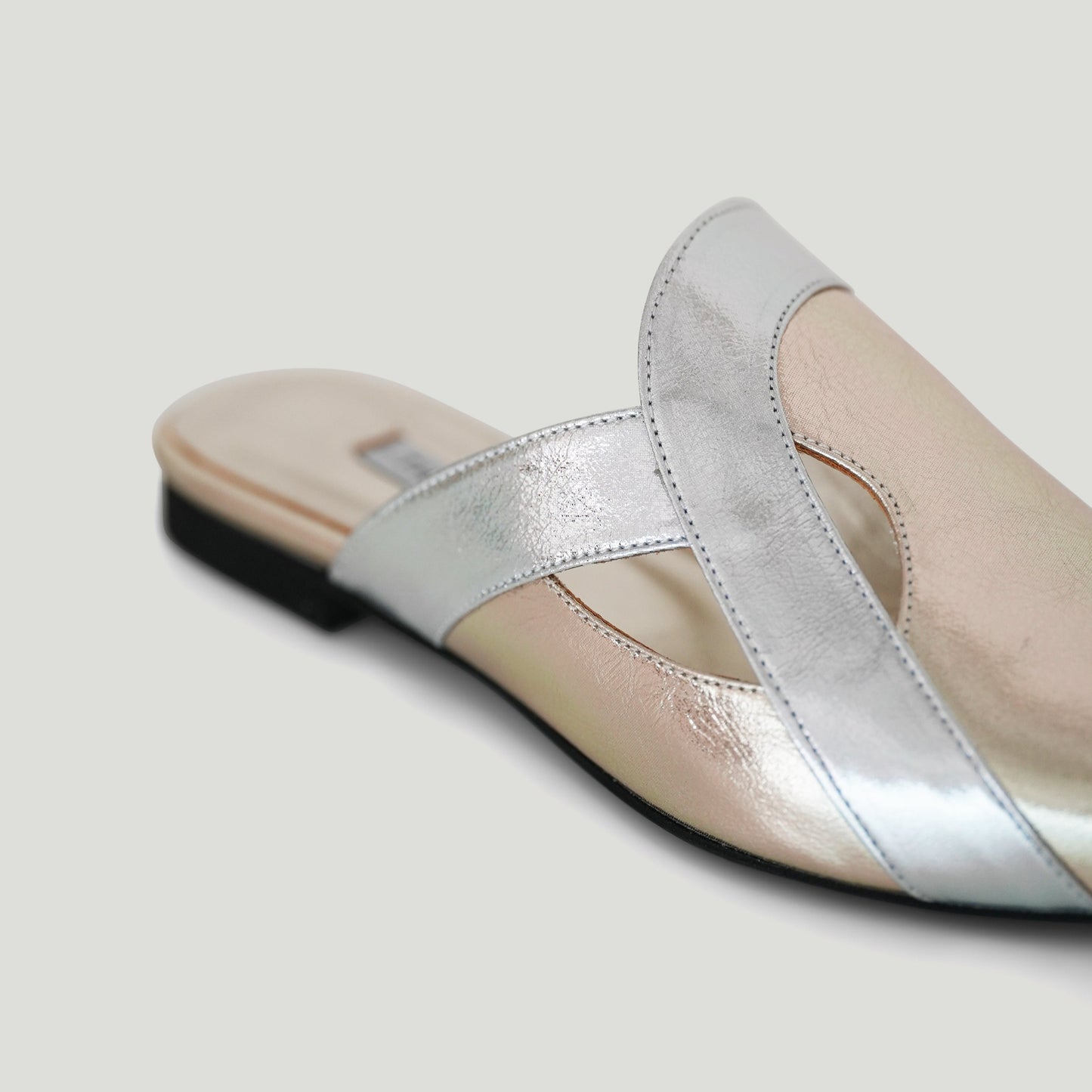 wajd- gold -mule- ramadan collection- kuwait- ksa- shoes