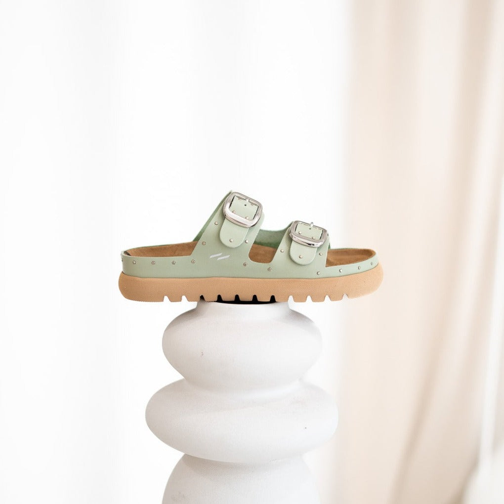 Gaia olive slipper